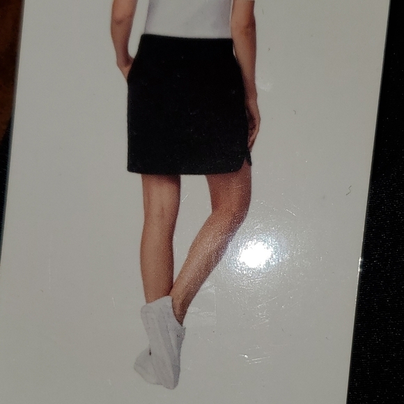 Black mini skirt athletic small - Picture 2 of 10